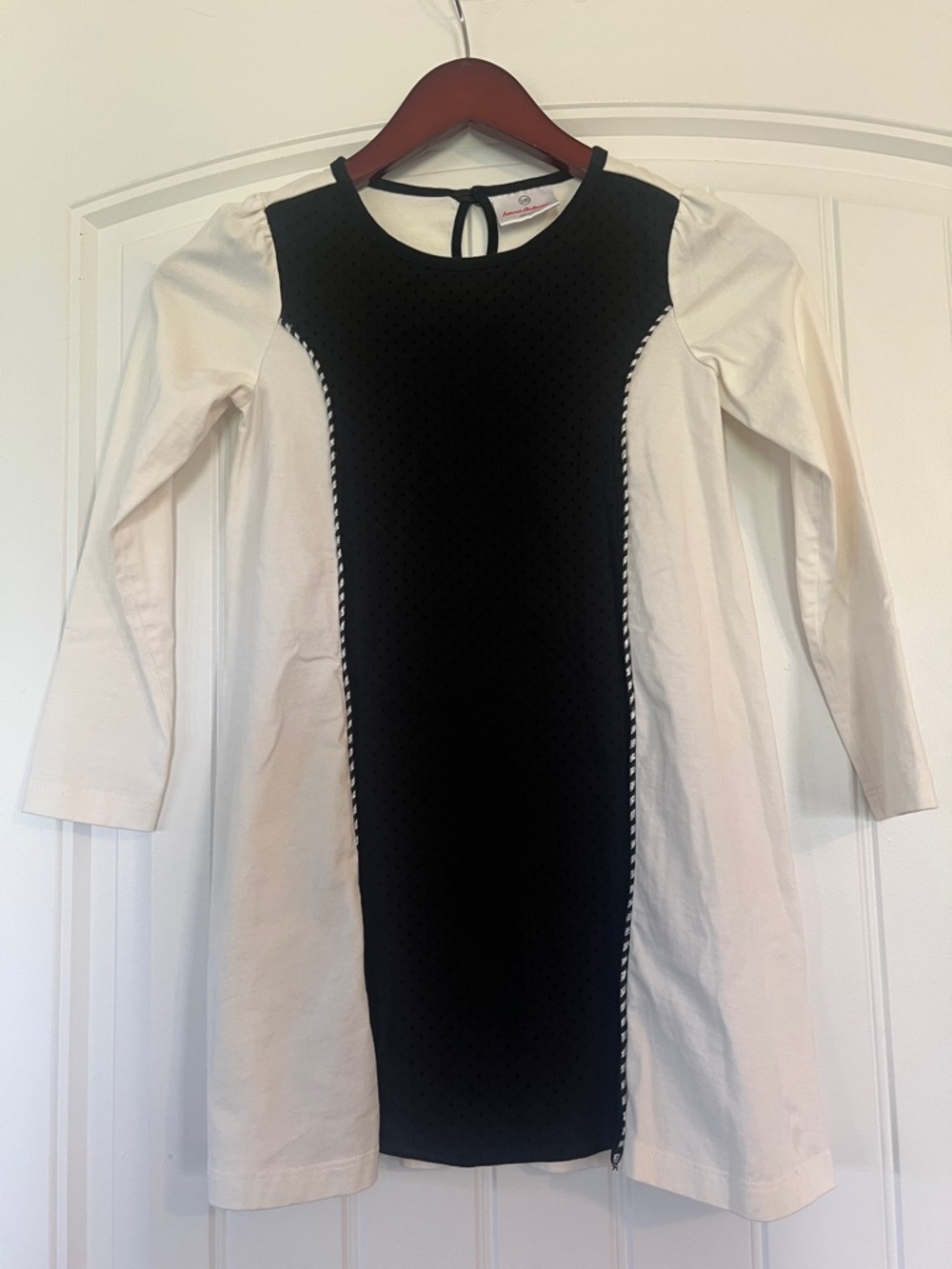 Hanna Andersson 120 Dress
Girls 10 Cream And Black
Swiss Dot size 6/7